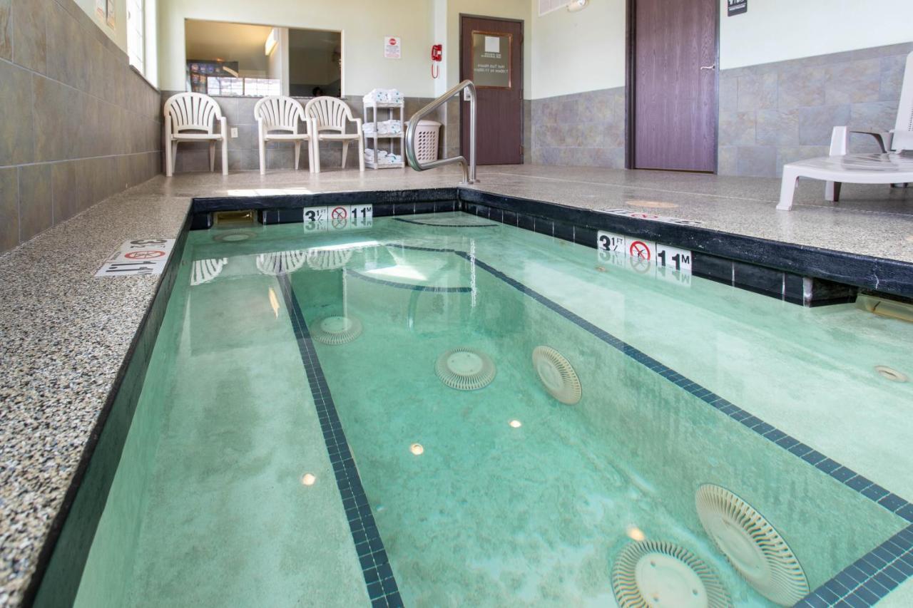 North Park Inn & Suites Walden Bagian luar foto